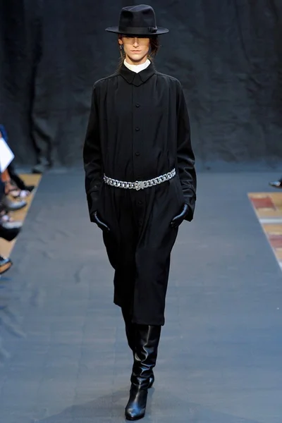 Look 22